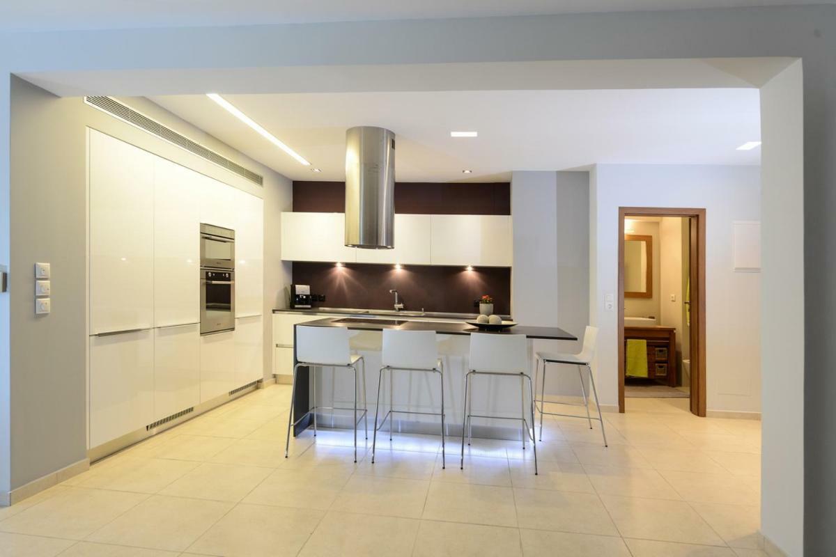Spacious Fully Equipped 3Bd 2Bath Apt In The Heart Of City With Balconies Ac And Fast Wifi #2 イラクリオン エクステリア 写真